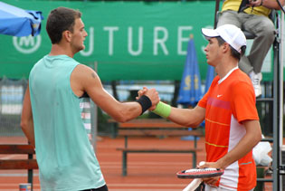 Sportski pozdrav finalista Nedovjesov i Lajovic